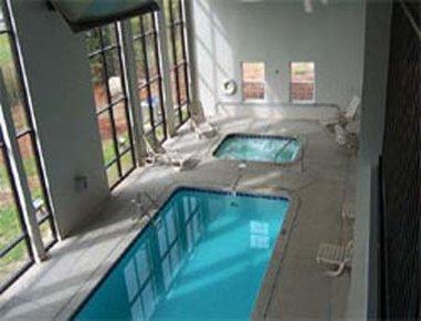 Motel Days & By Wyndham